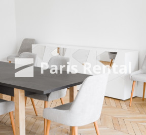 Dining room - 
    16th district
  Etoile, Paris 75016
