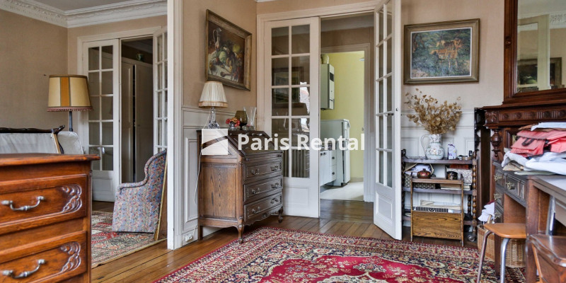 Living room - 
    18th district
  Paris 75018
