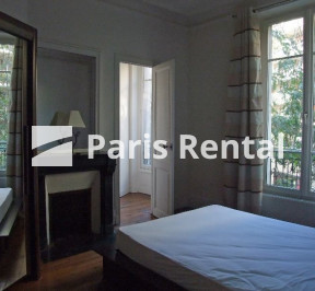 Bedroom - 
    4th district
  Paris 75004
