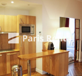 Open-kitchen - Living-room - 
    8th district
  Champs-Elysées, Paris 75008
