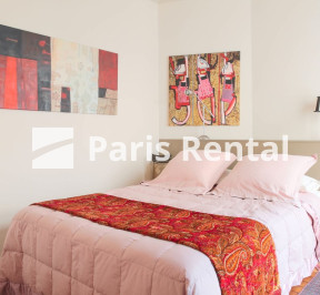 Bedroom - 
    9th district
  Maubeuge - Trudaine, Paris 75009
