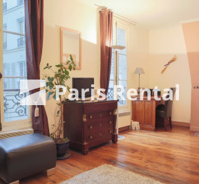 Living room - dining room - 
    17th district
  Batignolles, Paris 75017
