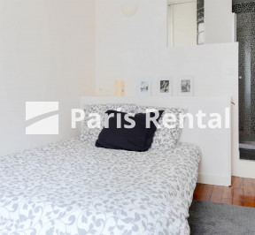 Bedroom - 
    11th district
  République, Paris 75011
