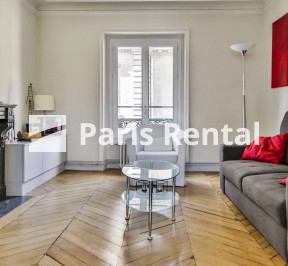 Little living room - 
    10th district
  République, Paris 75010
