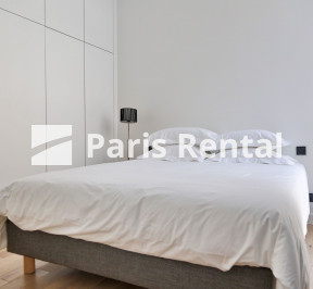 Bedroom - 
    8th district
  Saint Lazare, Paris 75008

