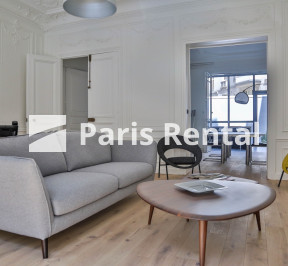 Living room - 
    8th district
  Saint Lazare, Paris 75008

