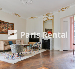 Living room - 
    16th district
  Bois de Boulogne, Paris 75016
