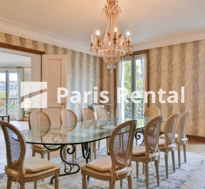 Dining room - 
    8th district
  Monceau, Paris 75008
