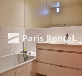 Bathroom 1 - 
    4th district
  Le Marais, Paris 75004
