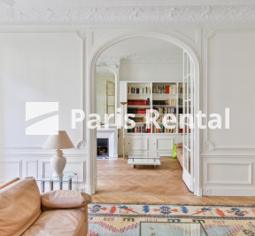 Living room - 
    16th district
  Victor Hugo, Paris 75016
