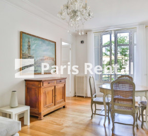 Living room - dining room - 
    16th district
  Victor Hugo, Paris 75116
