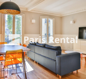 Living room - dining room - 
    17th district
  Péreire, Paris 75017
