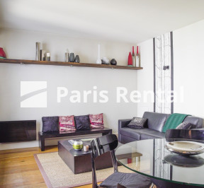 Living room - 
    16th district
  Alma, Paris 75016
