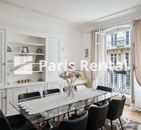Dining room - 
    17th district
  Etoile, Paris 75017
