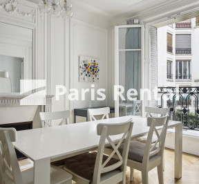 Dining room - 
    15th district
  Grenelle, Paris 75015
