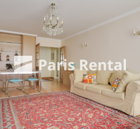 Living room - 
    16th district
  Trocadéro, Paris 75016
