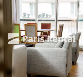 Living room - 
    8th district
  Triangle d'Or, Paris 75008
