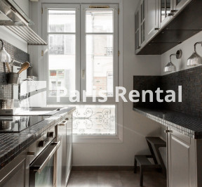  - 
    15th district
  Grenelle, Paris 75015
