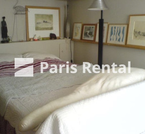 Bedroom - 
    4th district
  Paris 75004
