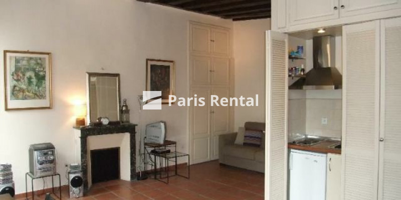 Main room - 
    4th district
  Le Marais, Paris 75004

