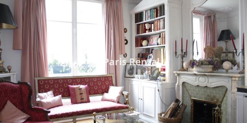 Living room - 
    16th district
  Paris 75116
