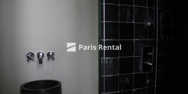Shower-room 2 - 
    3rd district
  Paris 75003
