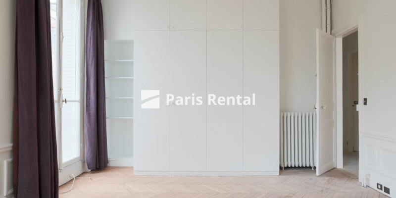 Bedroom 3 - 
    16th district
  Passy - La Muette, Paris 75016

