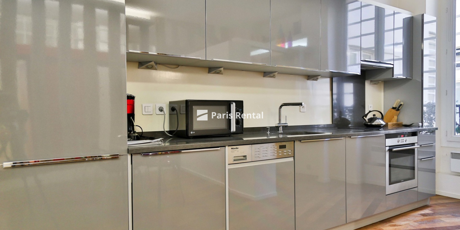 Kitchen - 
    2nd district
  Montorgueil, Paris 75002
