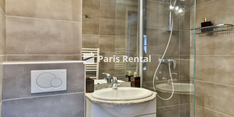 Bathroom (shower only) - 
    7th district
  Paris 75007
