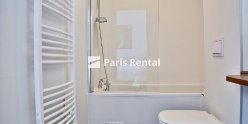 Bathroom (shower only) - 
    8th district
  Saint Lazare, Paris 75008
