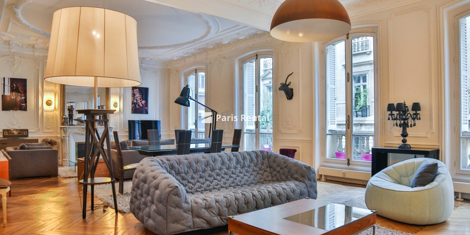 Living room - dining room - 
    8th district
  Monceau, Paris 75008
