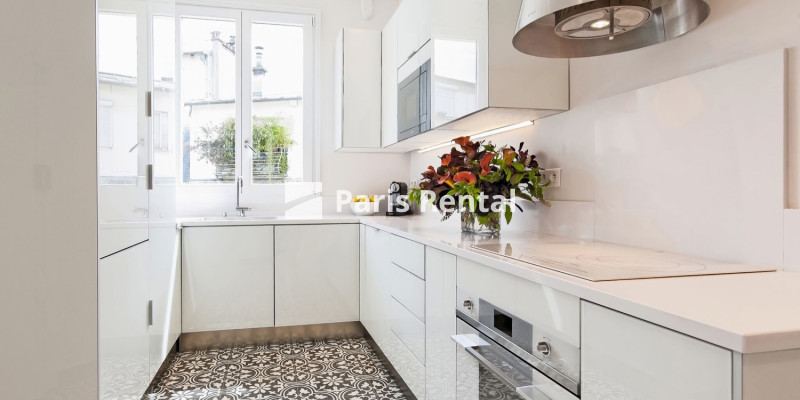 Kitchen - 
    16th district
  Victor Hugo, Paris 75016
