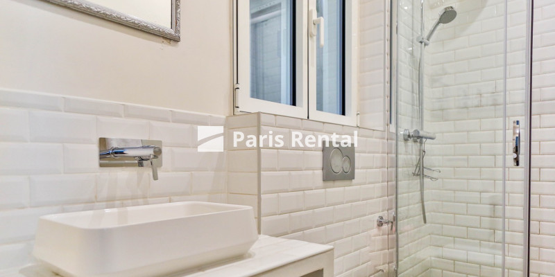 Bathroom (shower only) - 
    4th district
  Le Marais, Paris 75004
