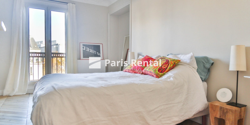 Master bedroom - 
    12th district
  Bastille, Paris 75012
