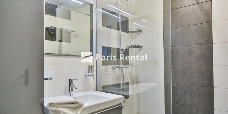 Shower-room 1 - 
    COURBEVOIE
  Courbevoie, COURBEVOIE 92400
