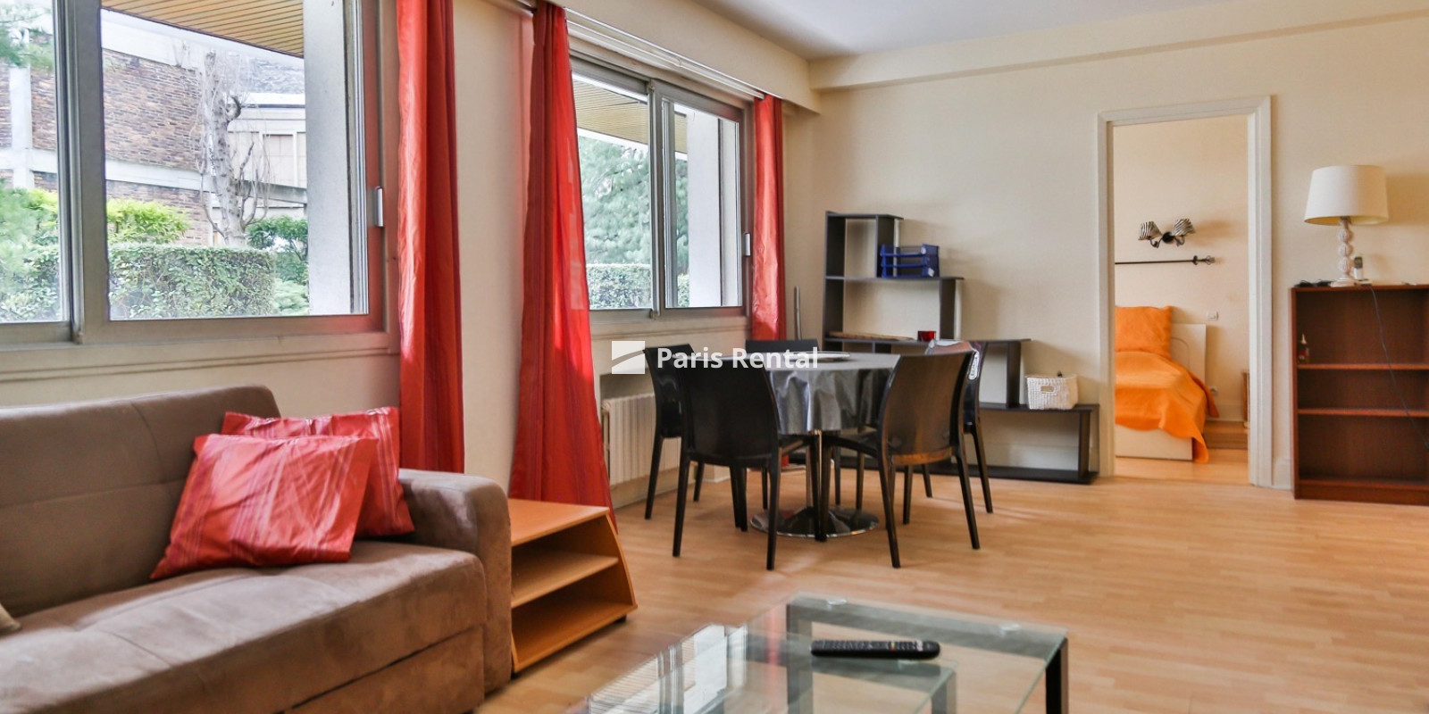 Living room - dining room - 
    16th district
  Passy - La Muette, Paris 75016
