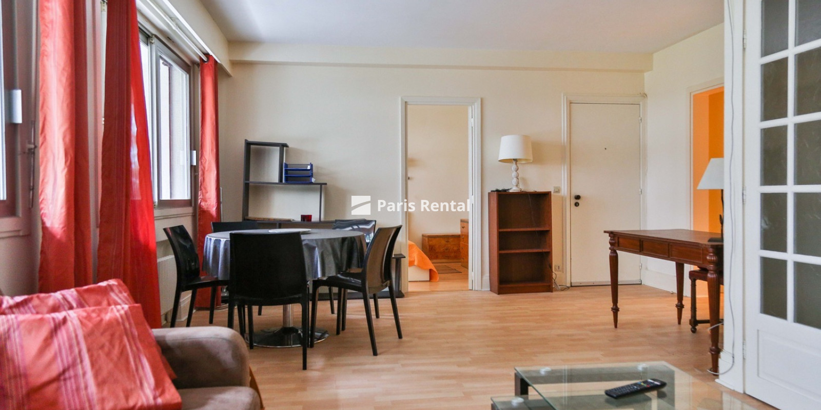 Living room - dining room - 
    16th district
  Passy - La Muette, Paris 75016

