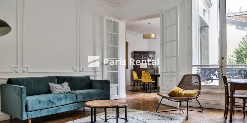 Living room - dining room - 
    17th district
  Porte Maillot, Paris 75017
