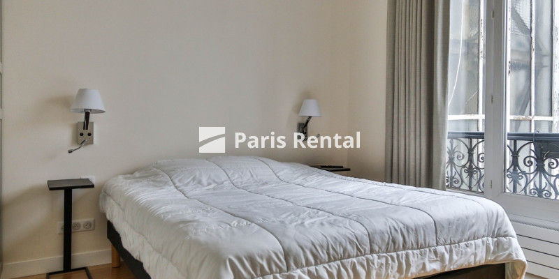 Master bedroom - 
    8th district
  Champs-Elysées, Paris 75008
