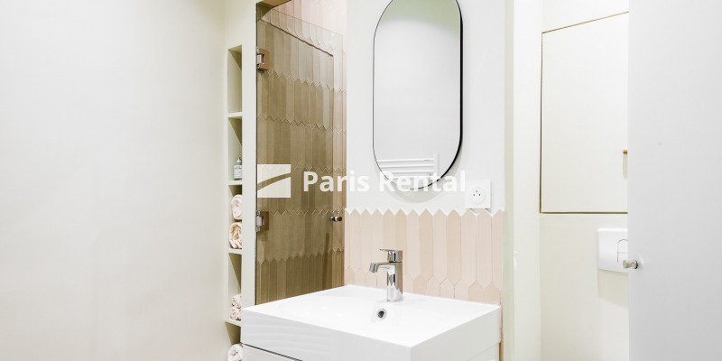 Shower-room 2 - 
    16th district
  Passy - La Muette, Paris 75016
