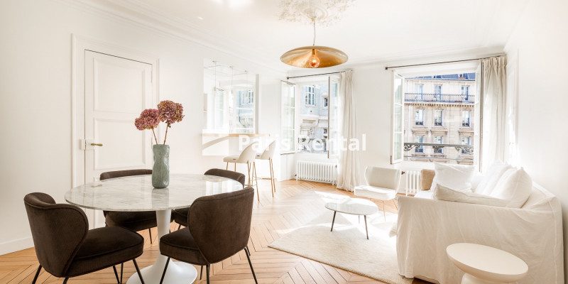 Living room - 
    1st district
  Palais Royal, Paris 75001
