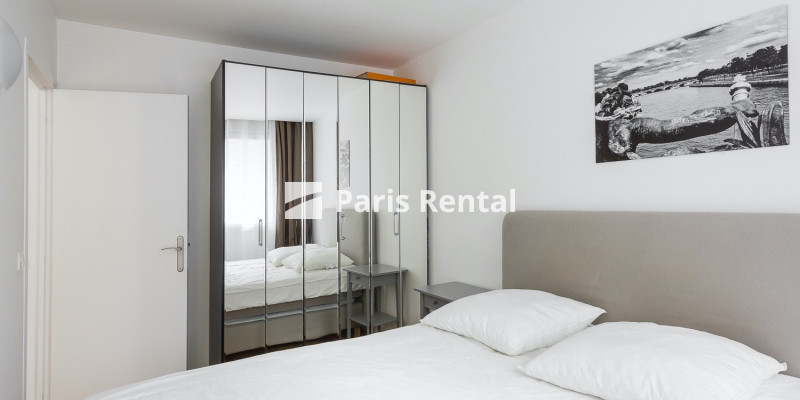 Bedroom - 
    16th district
  Auteuil, Paris 75016
