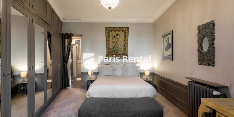 Bedroom 1 - 
    16th district
  Porte Maillot, Paris 75116
