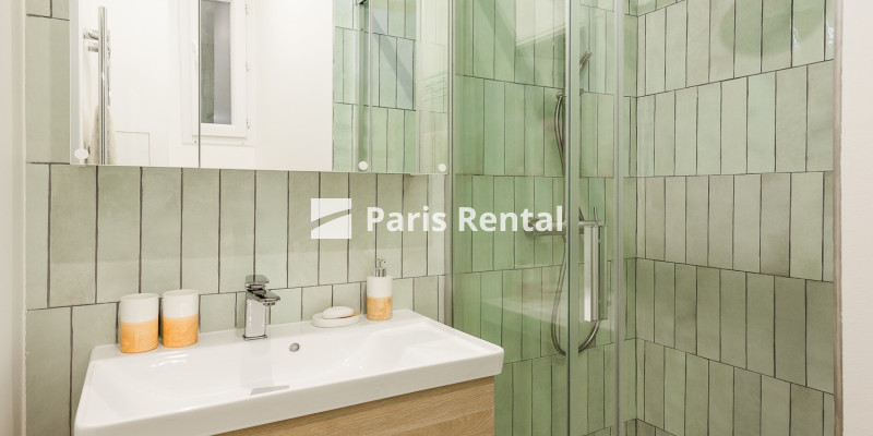 Bathroom (shower only) - 
    16th district
  Passy - La Muette, Paris 75016
