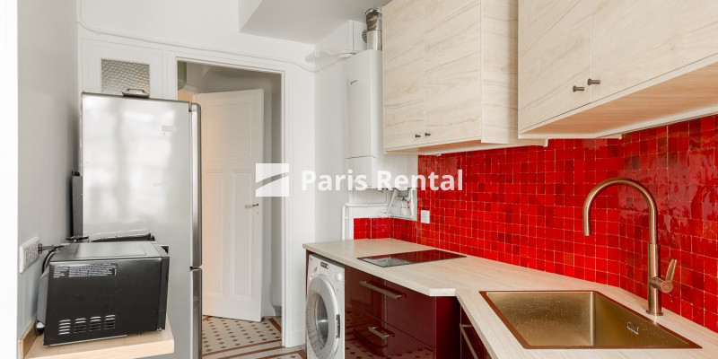  - 
    15th district
  Grenelle, Paris 75015
