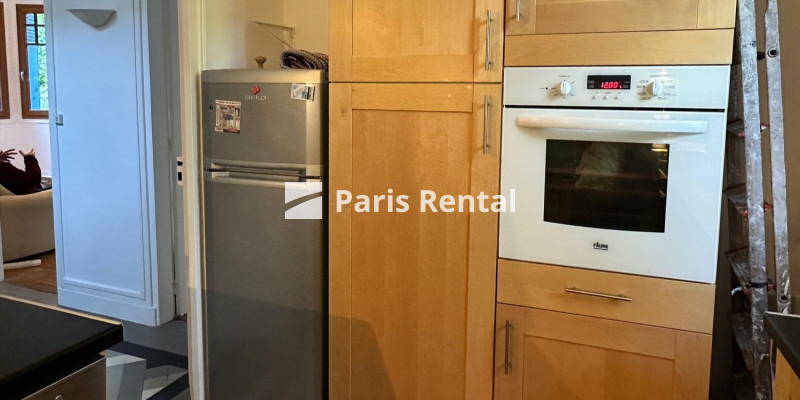  - 
    SURESNES
  SURESNES 92150
