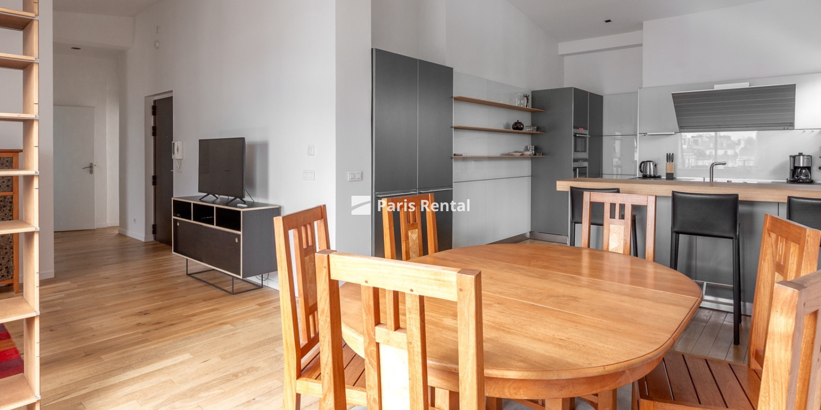  - 
    11th district
  Bastille, Paris 75011
