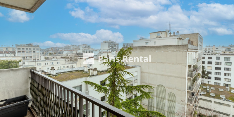  - 
    15th district
  Grenelle, Paris 75015
