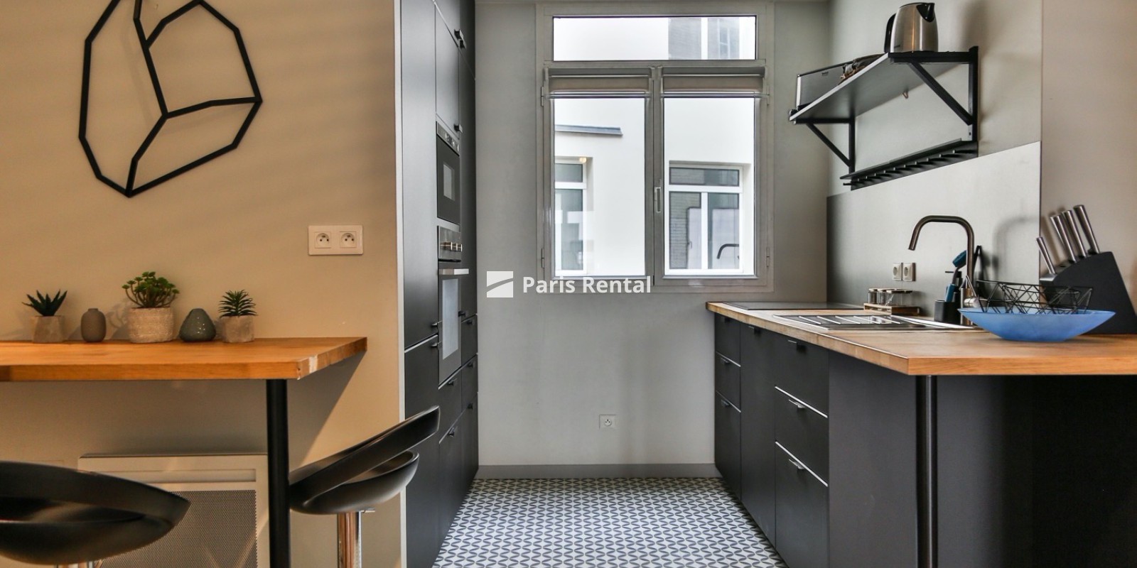  - 
    17th district
  Péreire, Paris 75017
