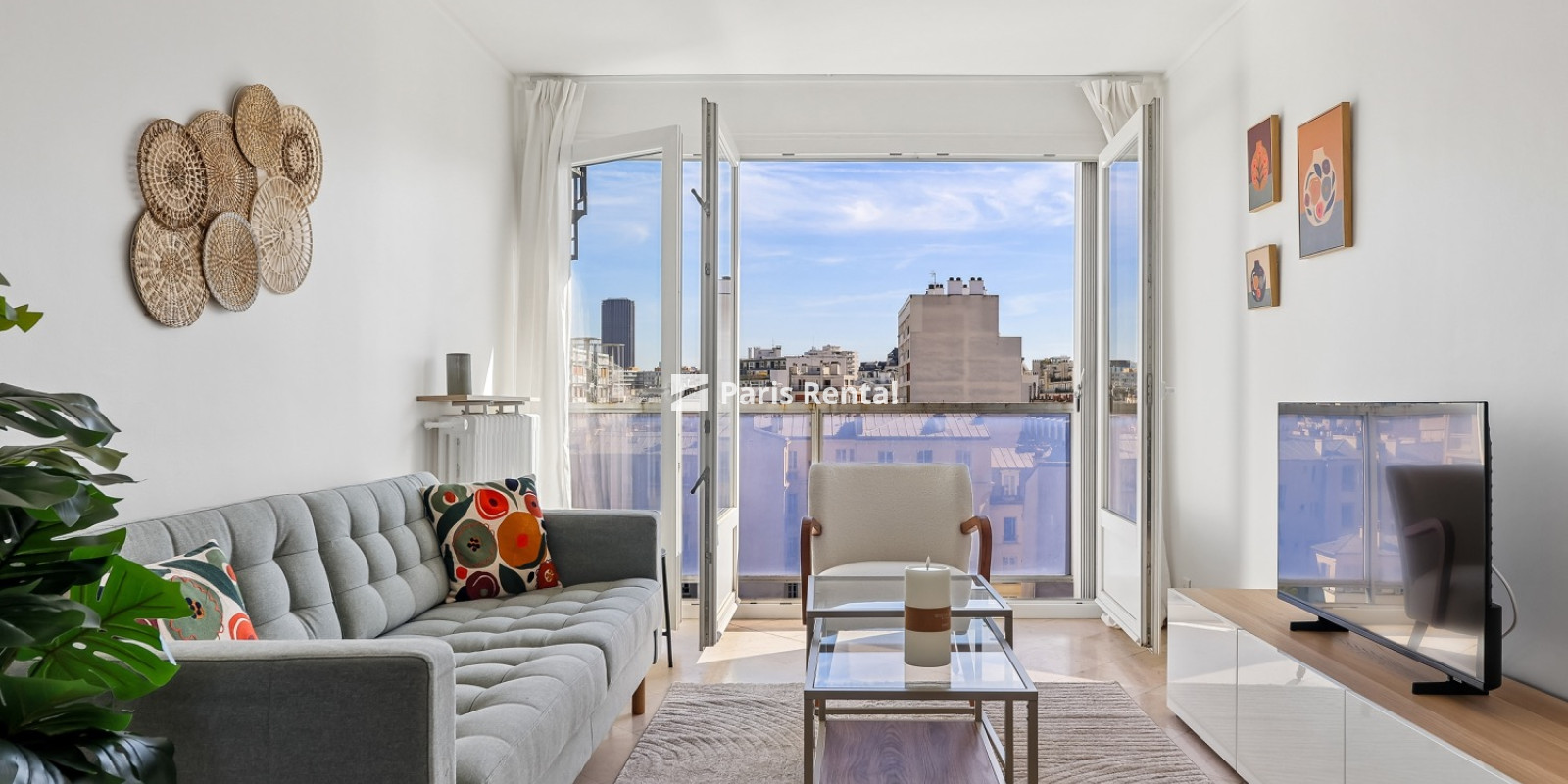  - 
    15th district
  Grenelle, Paris 75015
